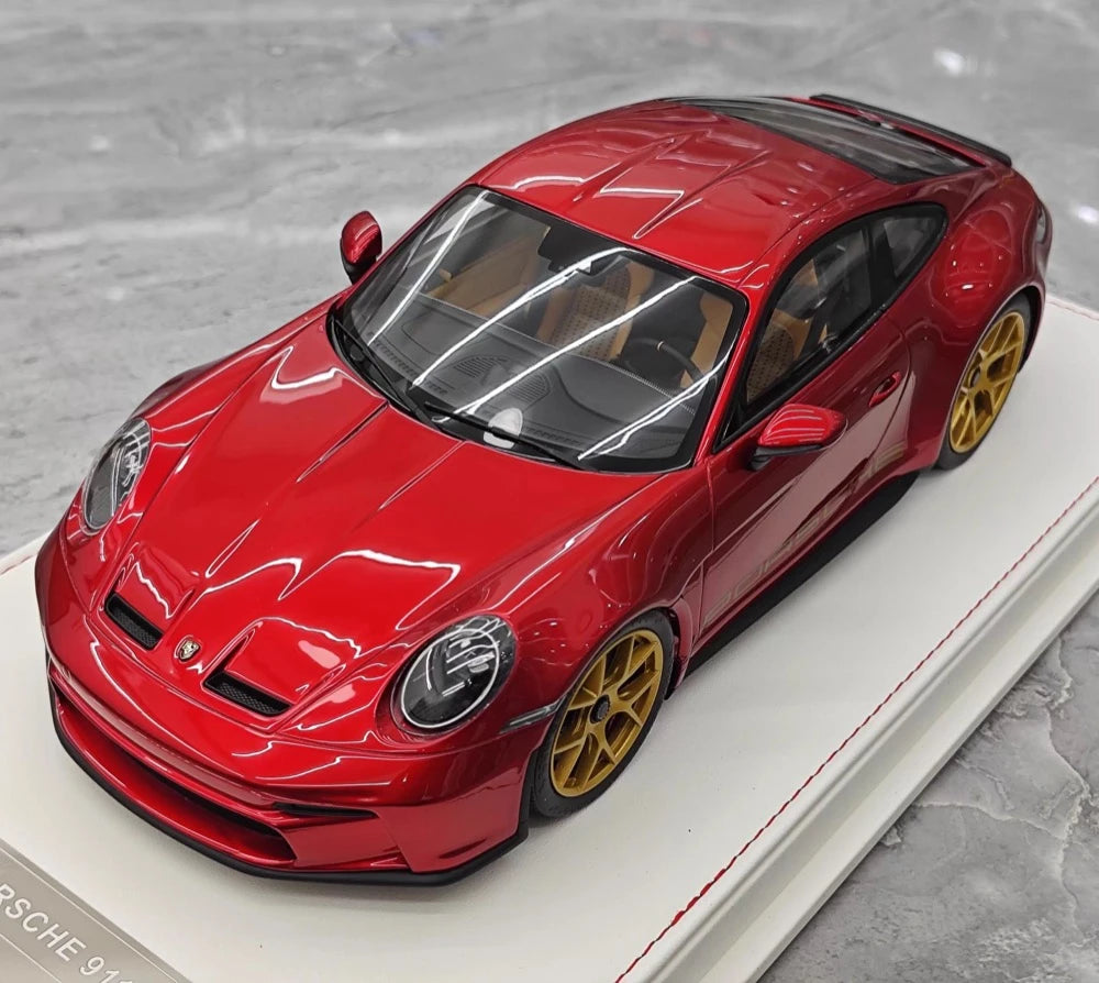 [IVY] 1:18 Porsche 2023 911 992 S/T Red Model Car Resin