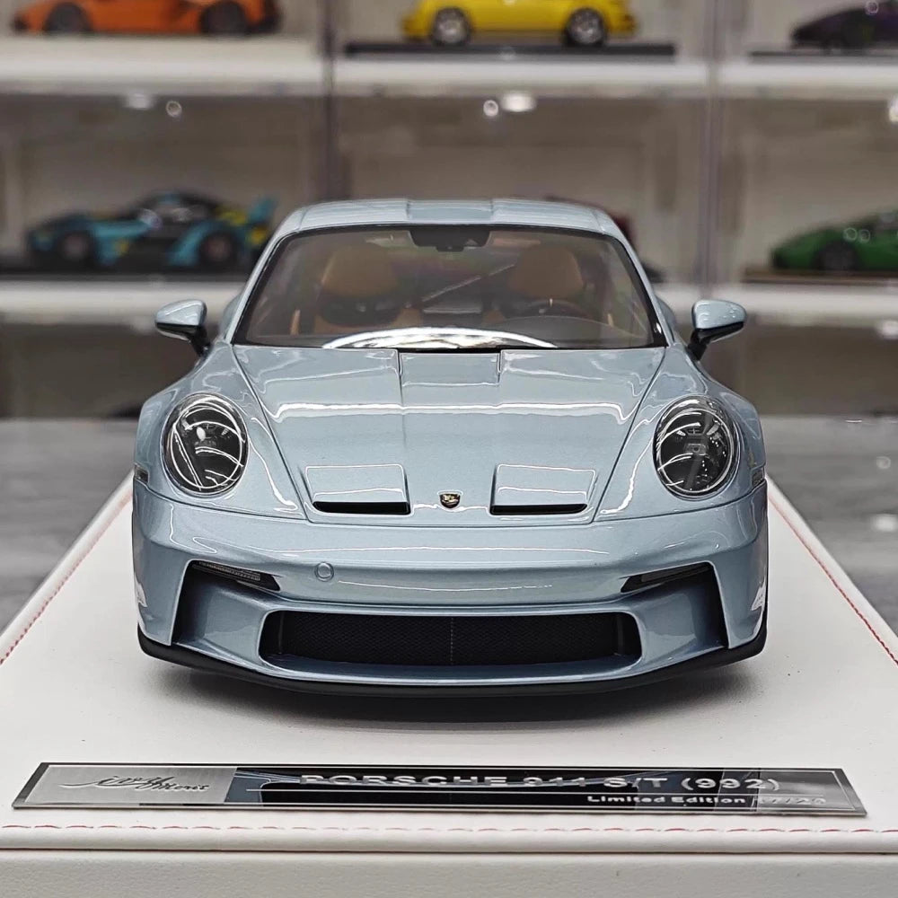 [IVY] 1:18 Porsche 2023 911 992 S/T Ice Blue Model Car Resin