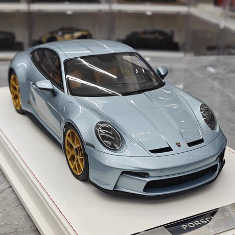 [IVY] 1:18 Porsche 2023 911 992 S/T Ice Blue Model Car Resin