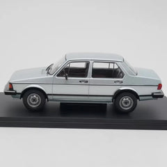 [IXO] 1:24 Volkswagen 1981 Atlantic modellino di auto Die-Cast