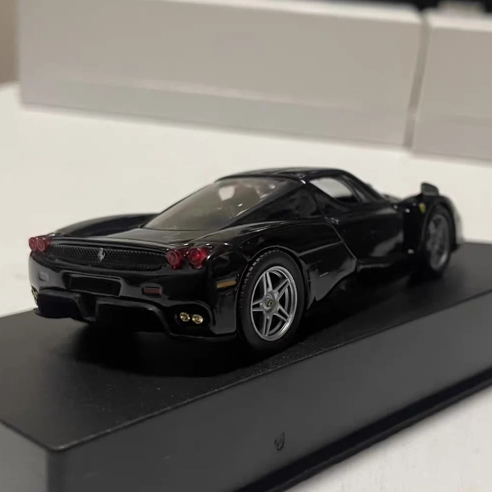 [IXO] 1:43 Ferrari 2002 Enzo Black Model Car Die-Cast