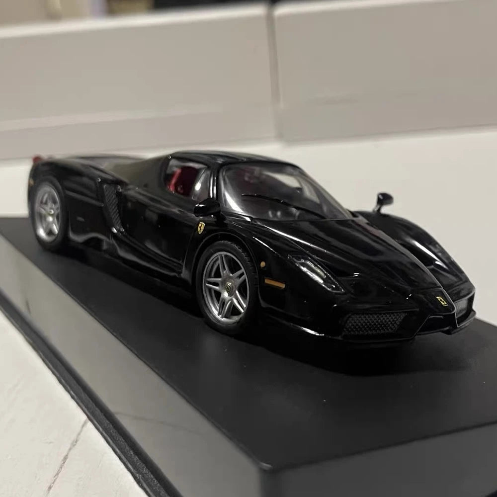 [IXO] 1:43 Ferrari 2002 Enzo Black Model Car Die-Cast