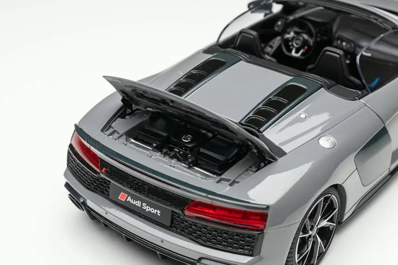 [KengFai] 1:18 Audi 2020 R8 Spyder Gray Model Car Die-Cast