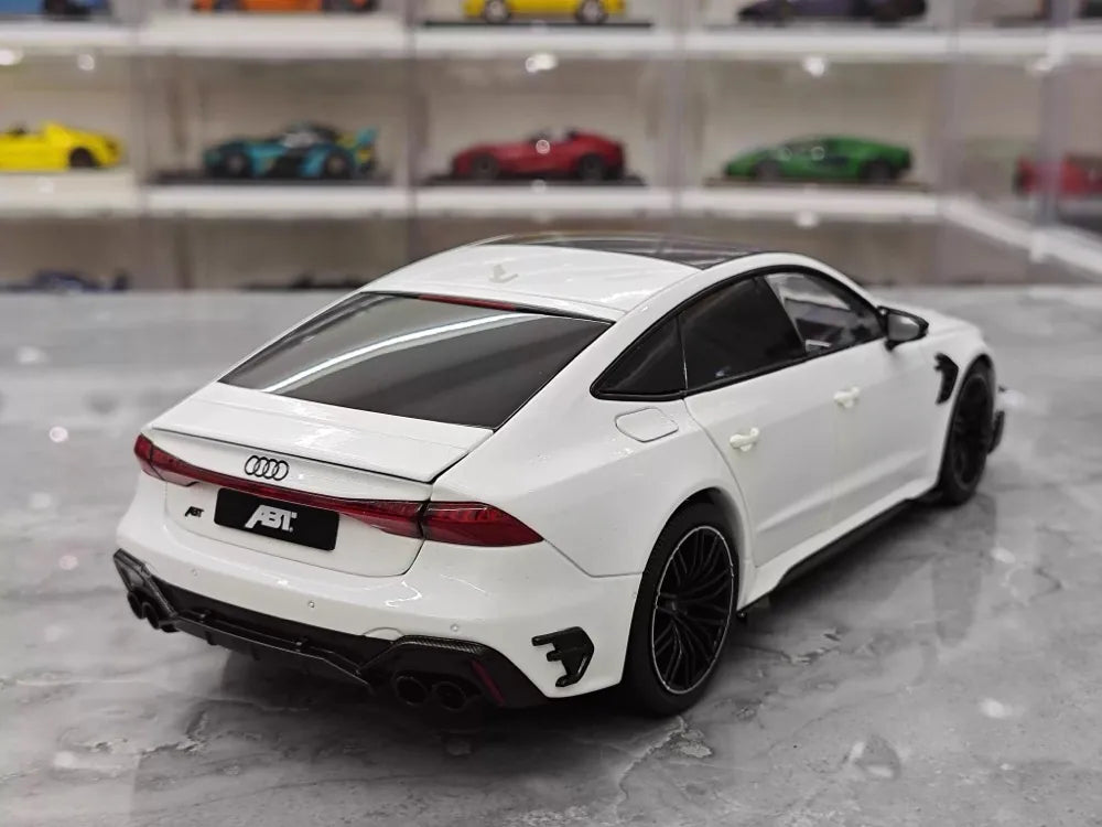 [KengFai] 1:18 Audi 2021 RS7 Sportback ABT ホワイト モデルカー Die-Cast