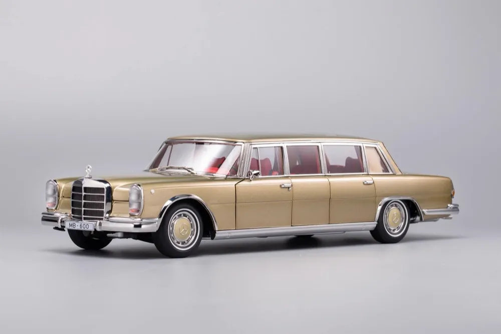 [KengFai] 1:18 Mercedes-Benz 1963 600 Pullman W100 LWB oro modellino di auto Die-Cast