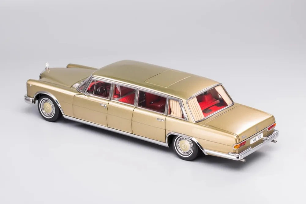 [KengFai] 1:18 Mercedes-Benz 1963 600 Pullman W100 LWB oro modellino di auto Die-Cast