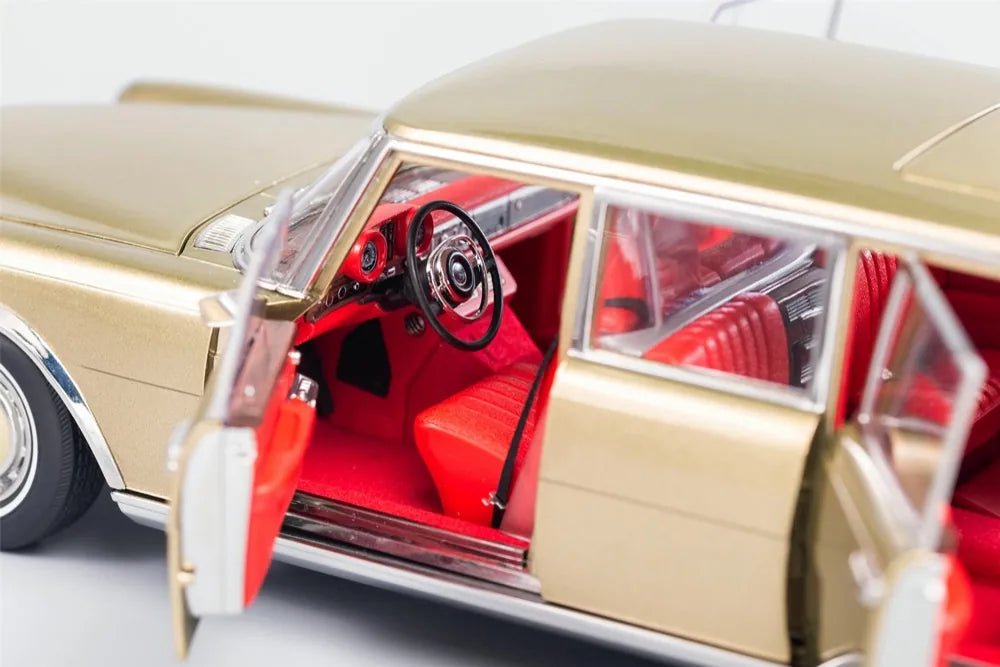[KengFai] 1:18 Mercedes-Benz 1963 600 Pullman W100 LWB Gold Model Car Die-Cast