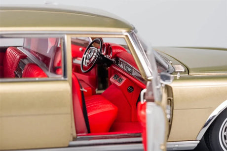[KengFai] 1:18 Mercedes-Benz 1963 600 Pullman W100 LWB Gold Model Car Die-Cast