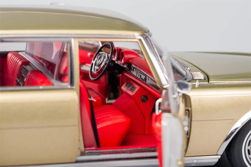 [KengFai] 1:18 Mercedes-Benz 1963 600 Pullman W100 LWB oro modellino di auto Die-Cast