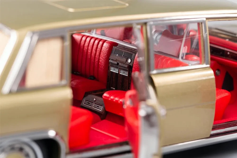 [KengFai] 1:18 Mercedes-Benz 1963 600 Pullman W100 LWB oro modellino di auto Die-Cast