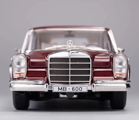 [KengFai] 1:18 Mercedes-Benz 1963 600 Pullman W100 LWB Red Model Car Die-Cast