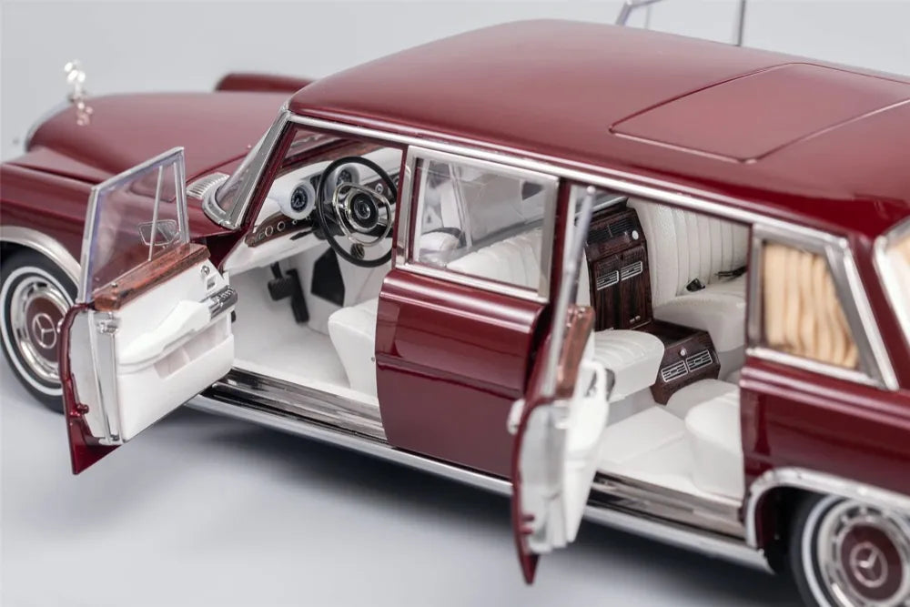 [KengFai] 1:18 Mercedes-Benz 1963 600 Pullman W100 LWB punainen pienoismalli Die-Cast