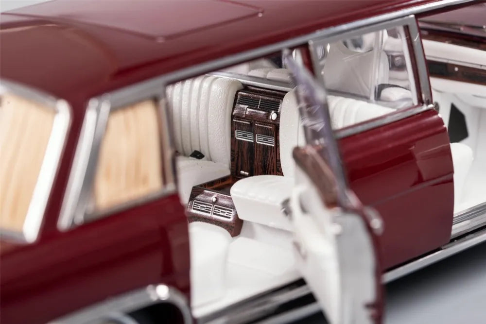 [KengFai] 1:18 Mercedes-Benz 1963 600 Pullman W100 LWB Red Model Car Die-Cast