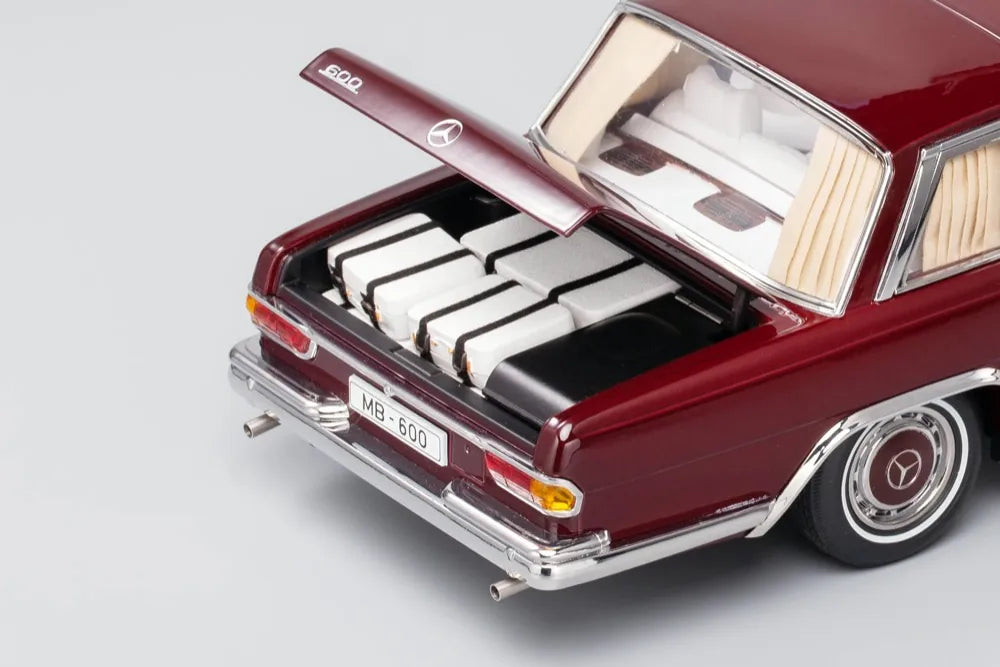 [KengFai] 1:18 Mercedes-Benz 1963 600 Pullman W100 LWB Red Model Car Die-Cast