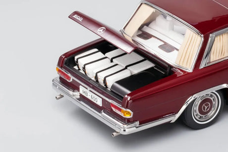 [KengFai] 1:18 Mercedes-Benz 1963 600 Pullman W100 LWB Red Model Car Die-Cast