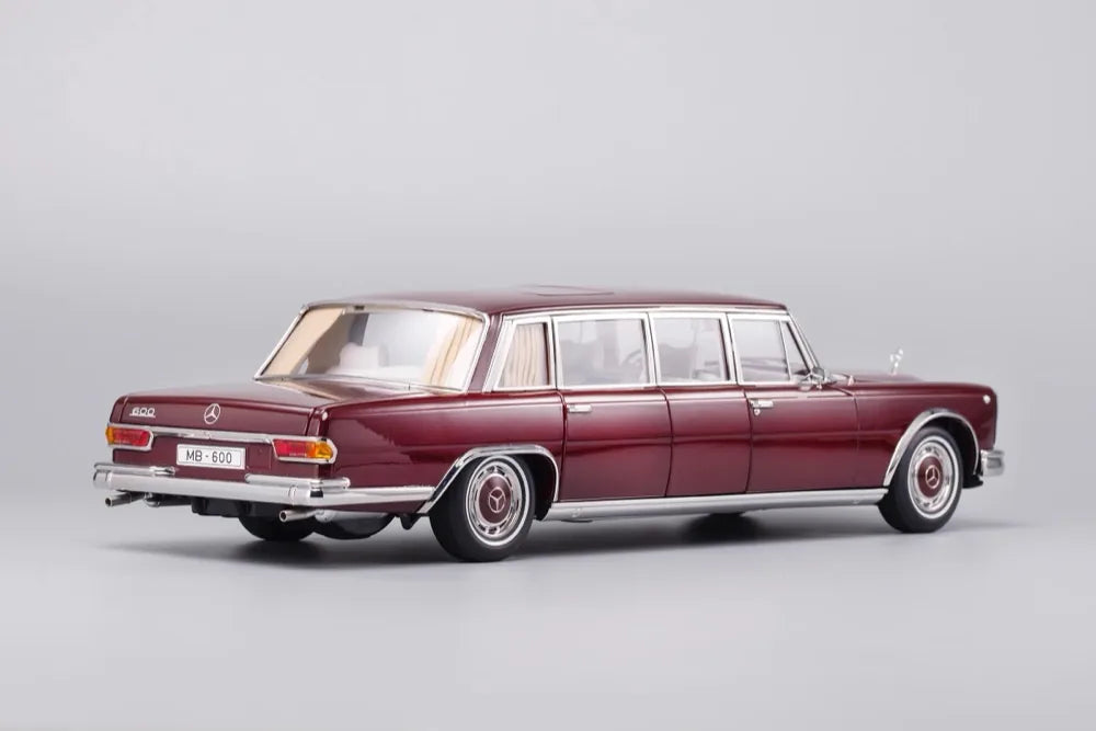 [KengFai] 1:18 Mercedes-Benz 1963 600 Pullman W100 LWB Red Model Car Die-Cast