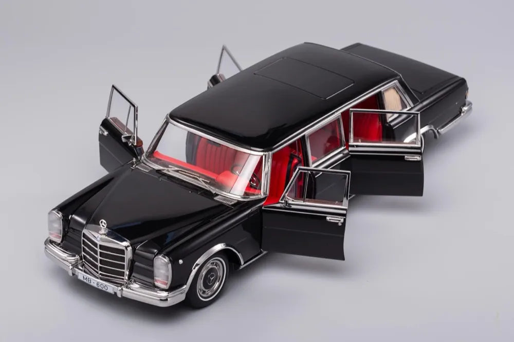 [KengFai] 1:18 Mercedes-Benz 1963 600 Pullman W100 LWB Black Model Car Die-Cast