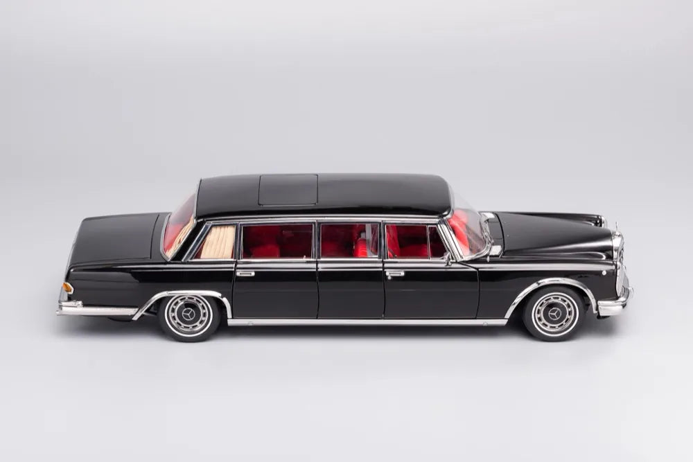 [KengFai] 1:18 Mercedes-Benz 1963 600 Pullman W100 LWB Black Model Car Die-Cast