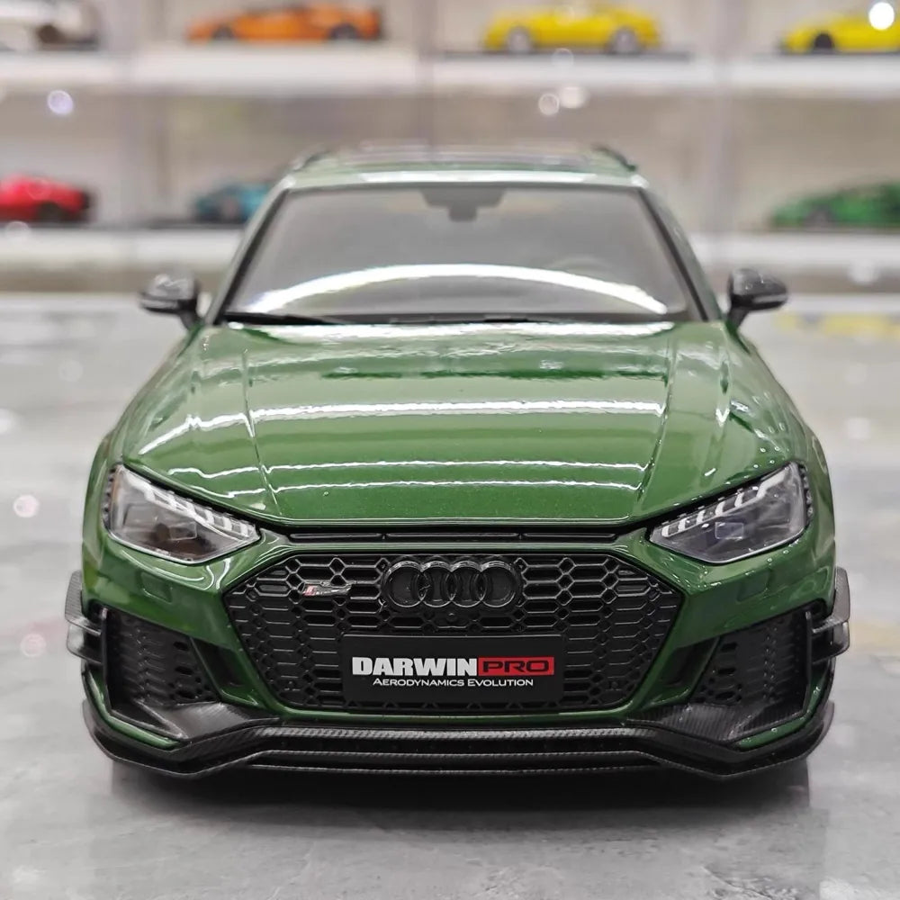[Kiloworks] 1:18 Audi 2018 RS4 Avant Green Model Car Die-Cast