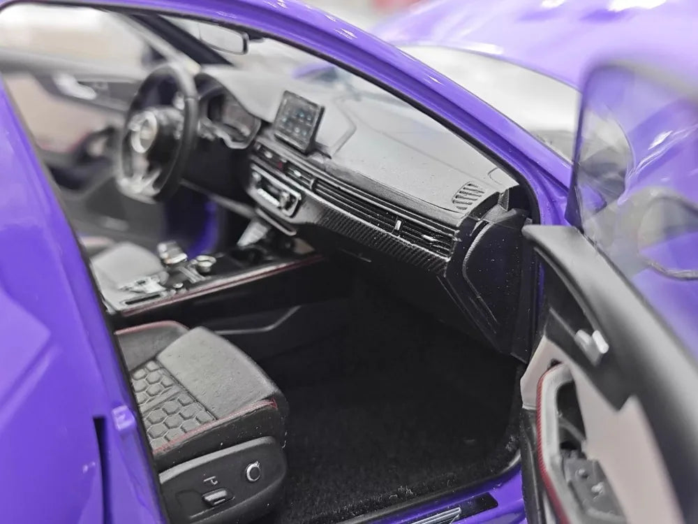 [Kiloworks] 1:18 Audi 2018 RS4 Avant Purple Model Car Die-Cast