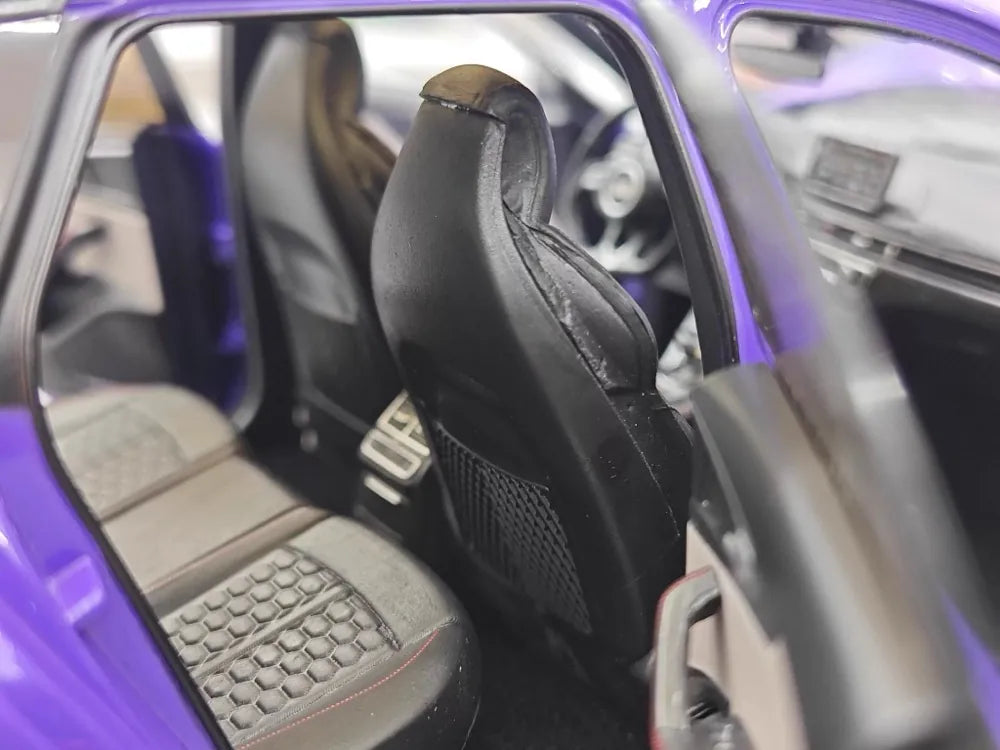 [Kiloworks] 1:18 Audi 2018 RS4 Avant Purple Model Car Die-Cast