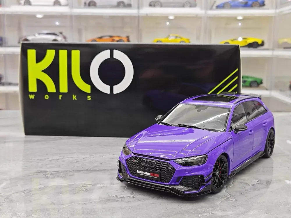 [Kiloworks] 1:18 Audi 2018 RS4 Avant viola modellino di auto Die-Cast