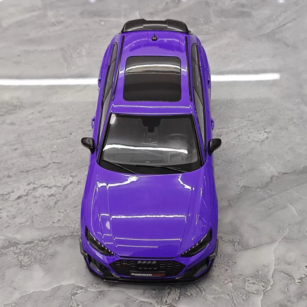 [Kiloworks] 1:18 Audi 2018 RS4 Avant viola modellino di auto Die-Cast