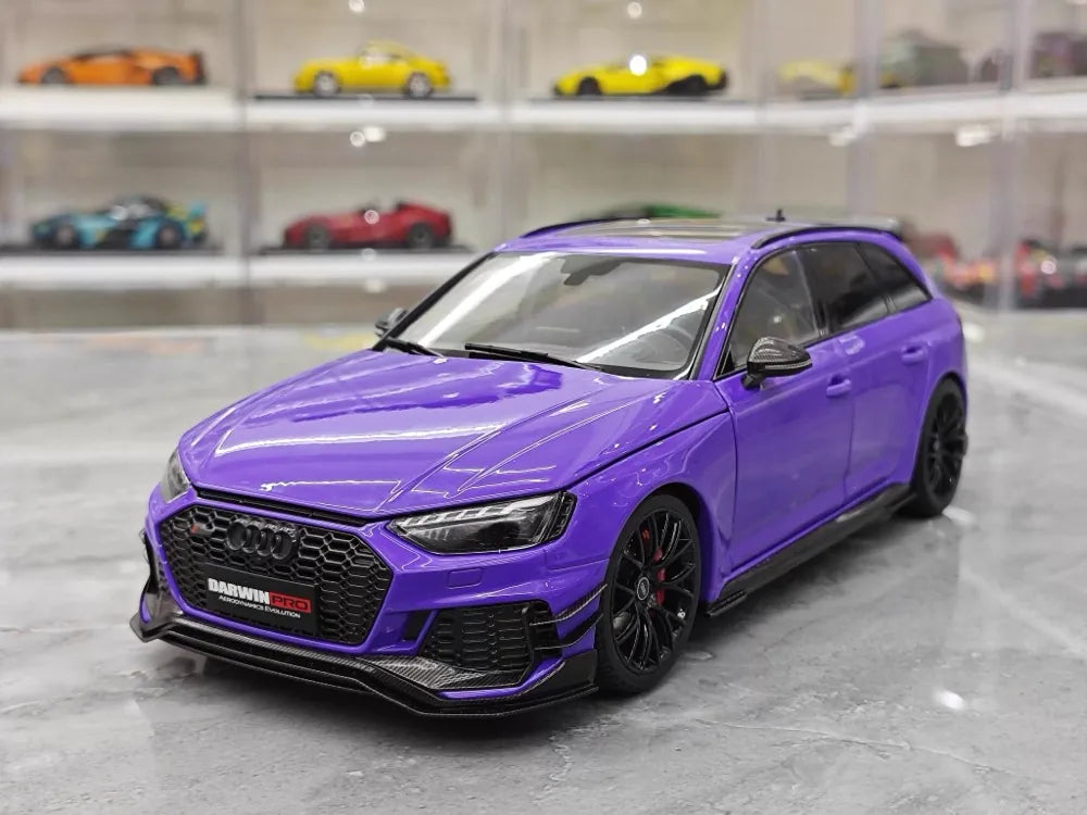 [Kiloworks] 1:18 Audi 2018 RS4 Avant Purple Model Car Die-Cast