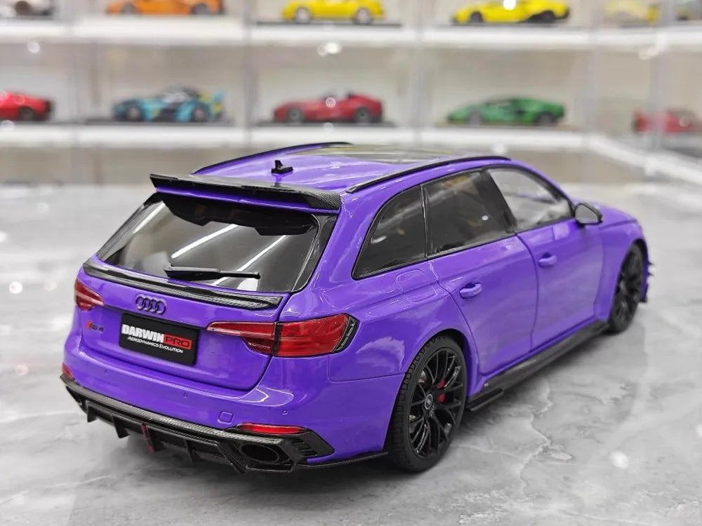 [Kiloworks] 1:18 Audi 2018 RS4 Avant Purple Model Car Die-Cast