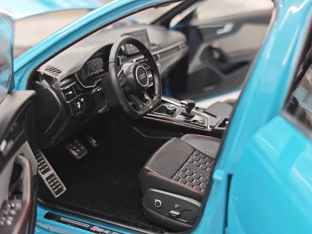 [Kiloworks] 1:18 Audi 2018 RS4 Avant Blue Model Car Die-Cast