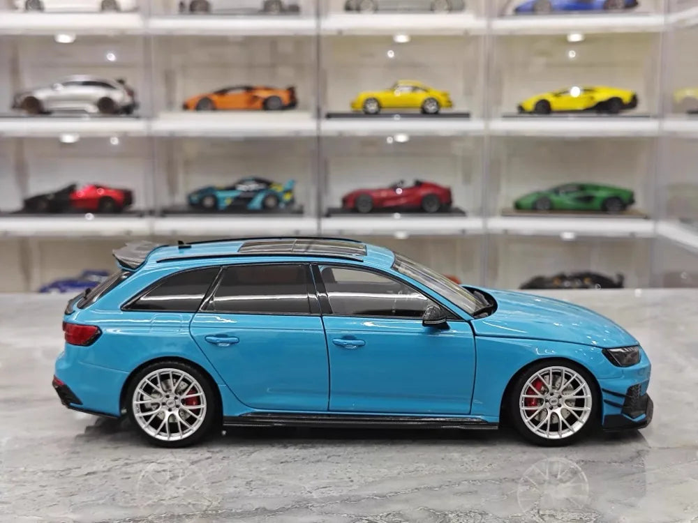 [Kiloworks] 1:18 Audi 2018 RS4 Avant Blue Model Car Die-Cast