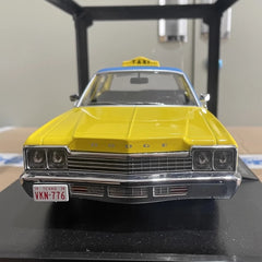 [KK Scale] 1:18 Dodge 1974 Monaco Texas Cab Model Car Die-Cast