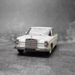 [KK Scale] 1:18 Mercedes-Benz 1967 300SEL 6.3 W109 White Model Car Die-Cast