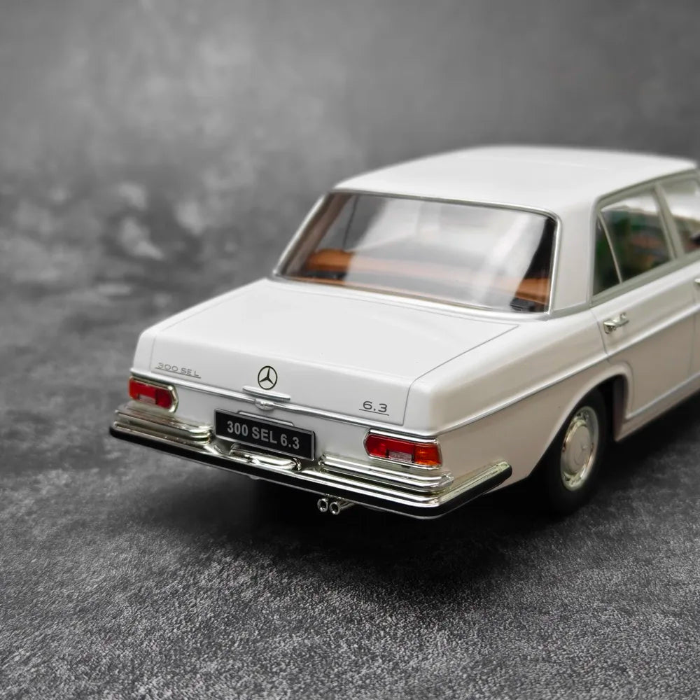 [KK Scale] 1:18 Mercedes-Benz 1967 300SEL 6.3 W109 White Model Car Die-Cast