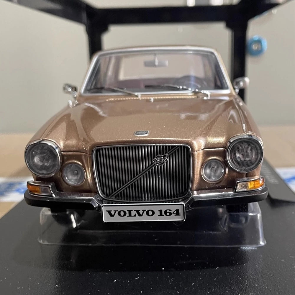 [KK Scala] 1:18 Volvo 1970 164 marrone modellino di auto Die-Cast
