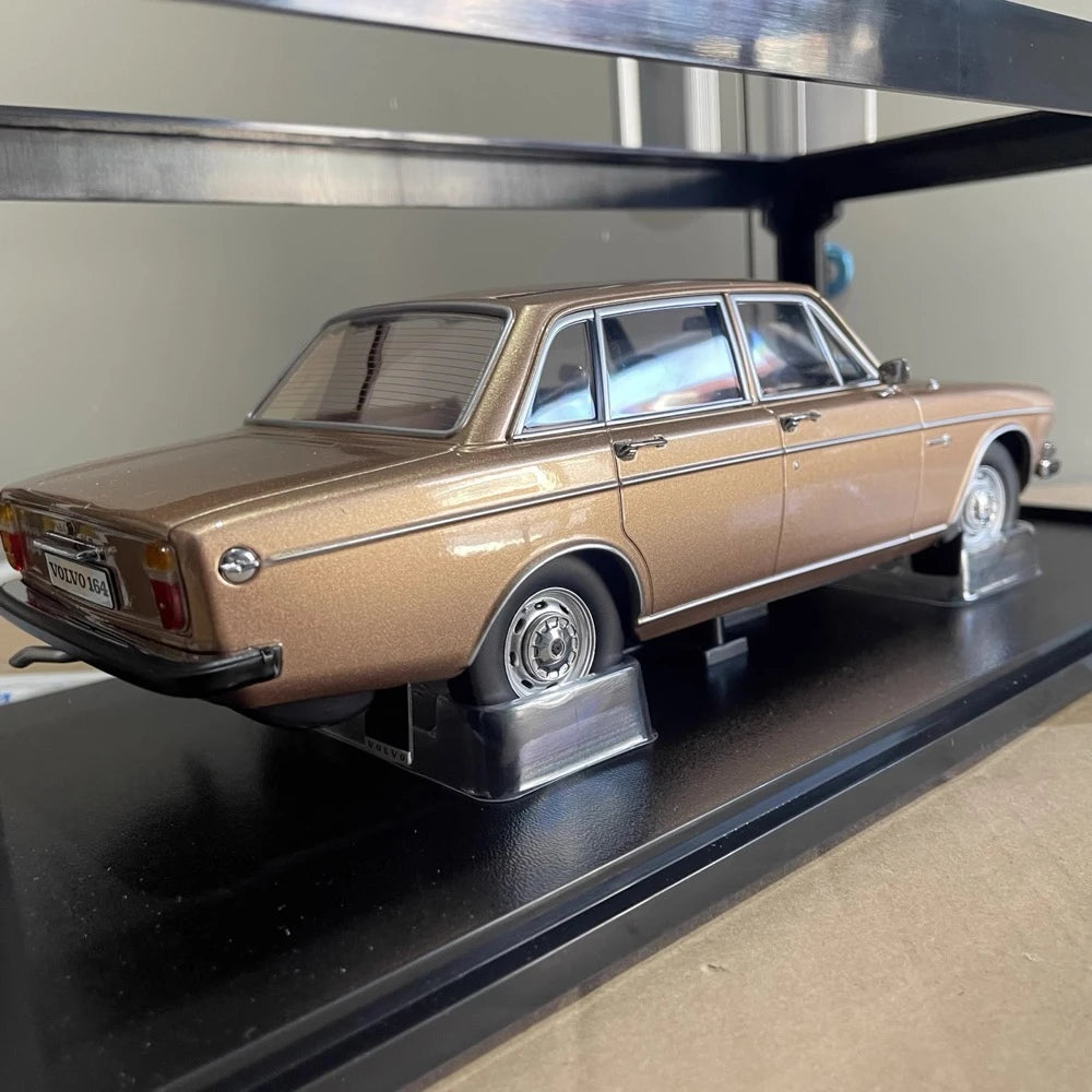 [KK Scala] 1:18 Volvo 1970 164 marrone modellino di auto Die-Cast