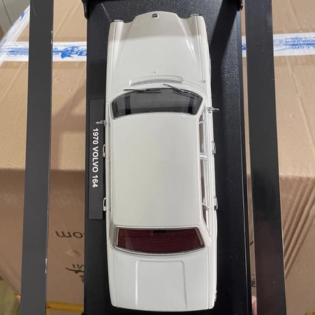 [KK Scale] 1:18 Volvo 1970 164 White Model Car Die-Cast