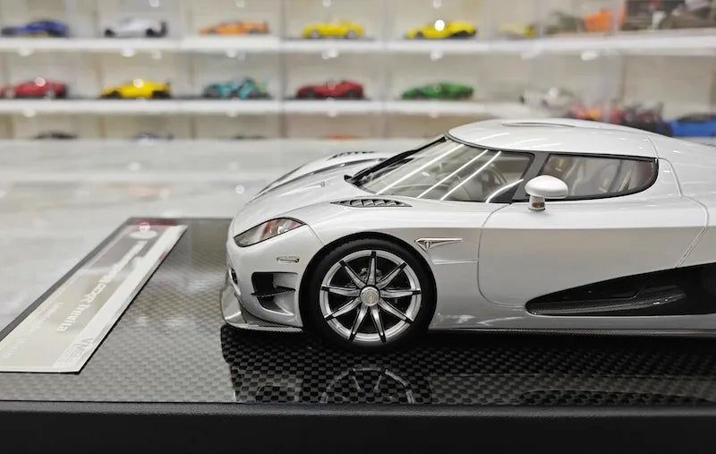 1:18 koenigsegg 2008 CCXR Die Cast Model Car