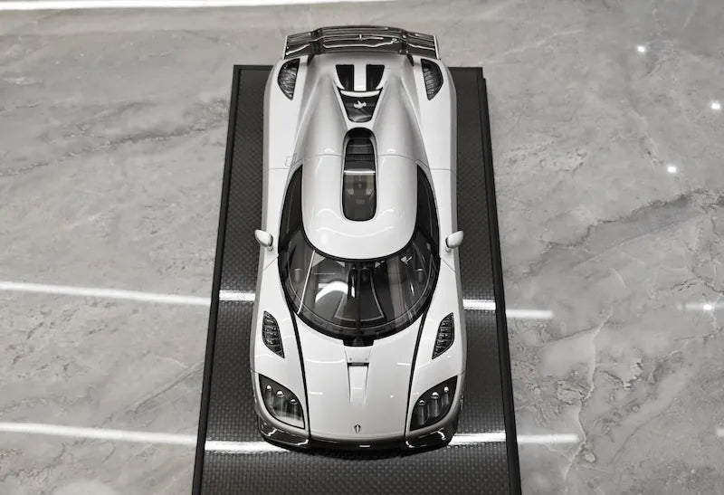 1:18 koenigsegg 2008 CCXR Die Cast Model Car