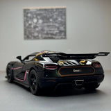 Koenigsegg 2014 One1 svart 1:32 – pressgjuten visningsmodell
