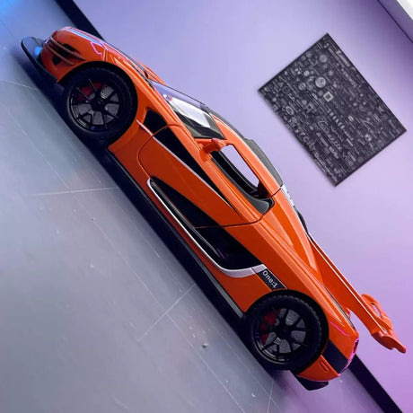 Koenigsegg 2014 One1 oranje 1:24 – diecast displaymodel