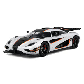 Koenigsegg 2014 One1 zilver 1:24 – diecast displaymodel