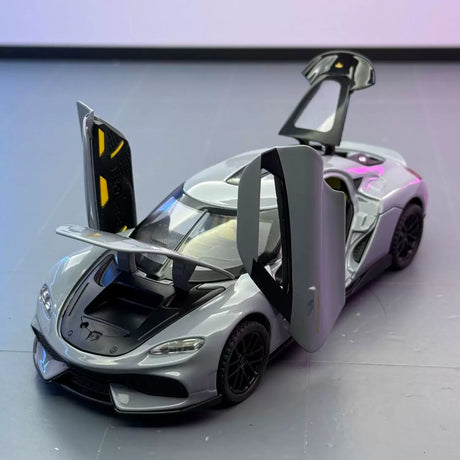 Koenigsegg 2020 Gemera grå 1:32 – pressgjuten visningsmodell