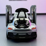 Koenigsegg 2020 Gemera grå 1:32 – pressgjuten visningsmodell