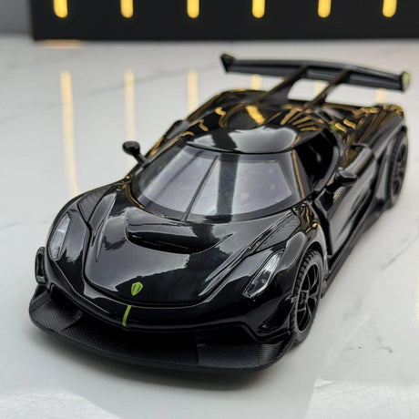 Koenigsegg 2021 Jesko Attack svart 1:32 – pressgjuten visningsmodell