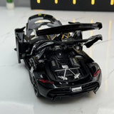 Koenigsegg 2021 Jesko Attack svart 1:32 – pressgjuten visningsmodell