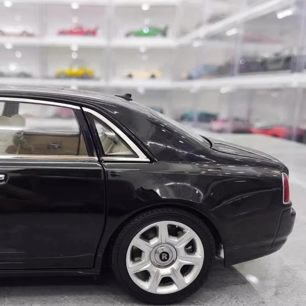 [Kyosho] 1:18 Rolls-Royce 2009 Ghost Black Model Car Die-Cast