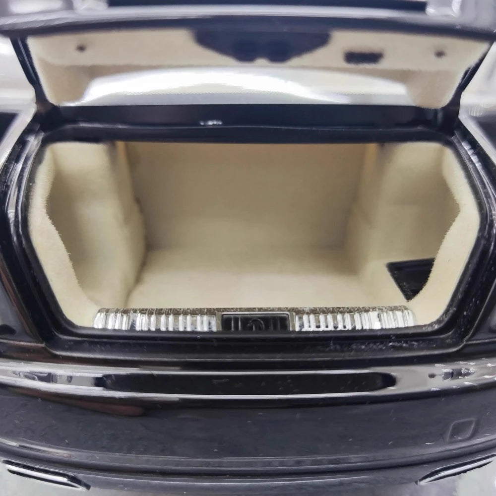 [Kyosho] 1:18 Rolls-Royce 2009 Ghost Black Model Car Die-Cast