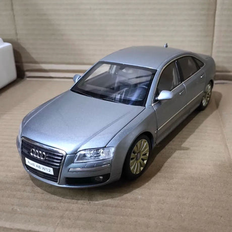 [Kyosho] 1:18 Audi 2006 A8 W12 D3 Blue Model Car Die-Cast