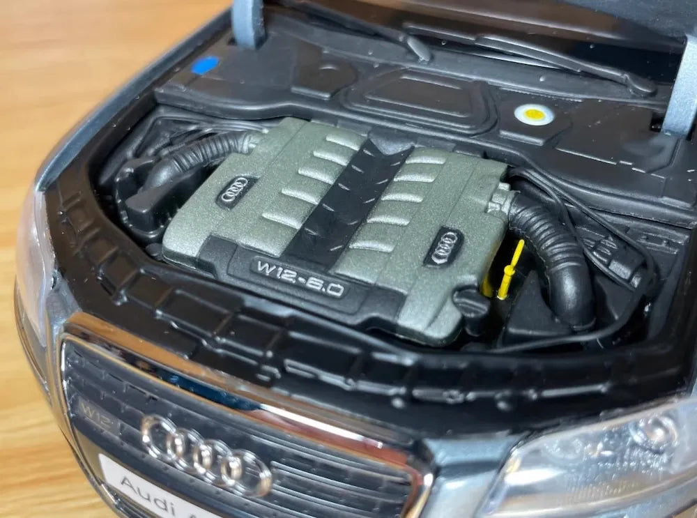 [Kyosho] 1:18 Audi 2006 A8 W12 D3 Blue Model Car Die-Cast